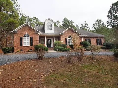 271 Longleaf Dr, West End, NC 27376 photo 1