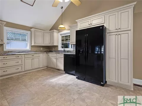 178 Lakeside Dr, Midway, GA 31320 photo 2
