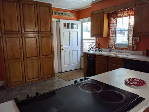107 Beech St, Hamlet, NC 28345 photo 4