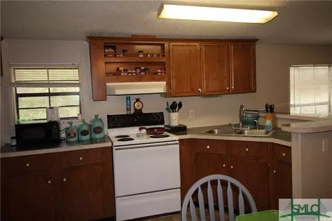302 Formosa Dr, Guyton, GA 31312 photo 7