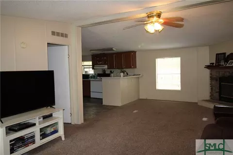 302 Formosa Dr, Guyton, GA 31312 photo 2