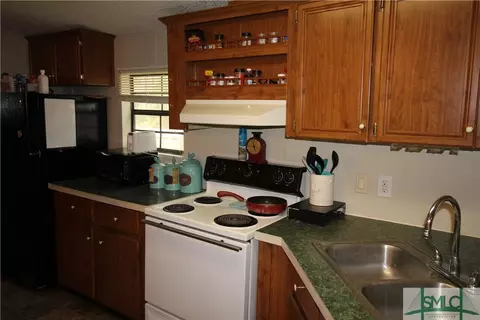 302 Formosa Dr, Guyton, GA 31312 photo 6