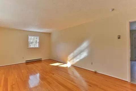 107 Lillians Ln, Hamlet, NC 28345 photo 3