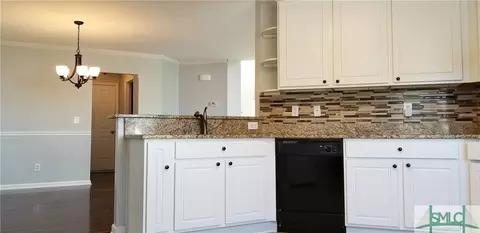 8 Timber Crest Ct, Savannah, GA 31407 photo 4