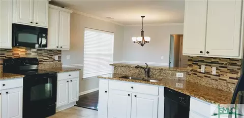 8 Timber Crest Ct, Savannah, GA 31407 photo 5