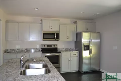 132 E Long St, Rincon, GA 31326 photo 7