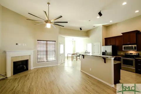 3 Bay Willow Ct, Savannah, GA 31407 photo 4