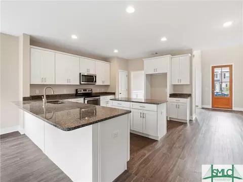 134 Grimsby Rd, Savannah, GA 31407 photo 4