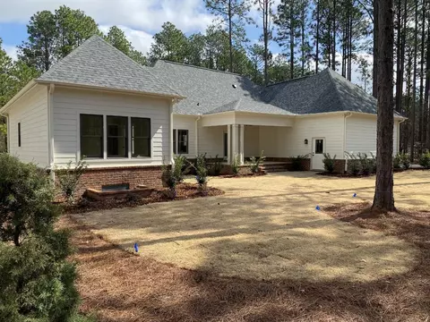 122 Chanticleer Dr, Pinehurst, NC 28374 photo 2