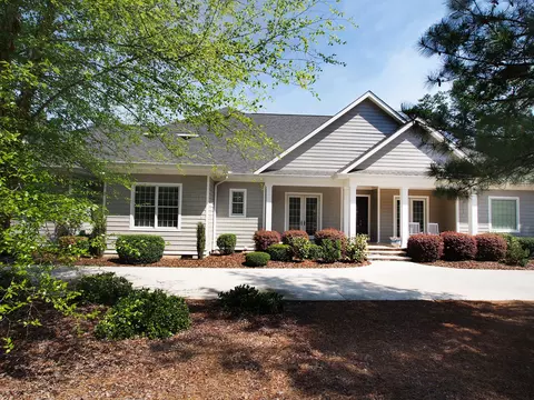 70 Pinewild Dr, Pinehurst, NC 28374 photo 1