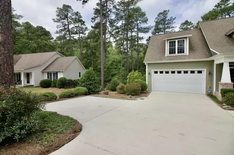 95 E Lake View Dr, Pinehurst, NC 28374 photo 3