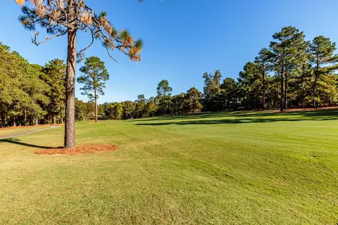 65 Kilbride Dr, Pinehurst, NC 28374 photo 8