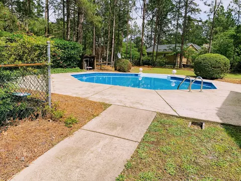 141 Overlook Dr, West End, NC 27376 photo 2