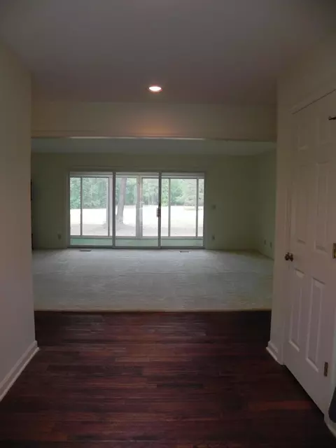 8 Eagle Rd, Whispering Pines, NC 28327 photo 5