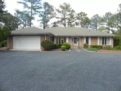8 Eagle Rd, Whispering Pines, NC 28327 photo 2