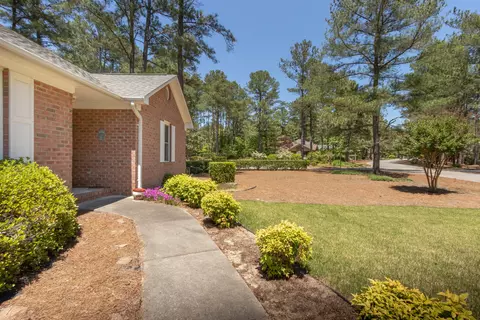 45 Pine Meadows Rd, Pinehurst, NC 28374 photo 3