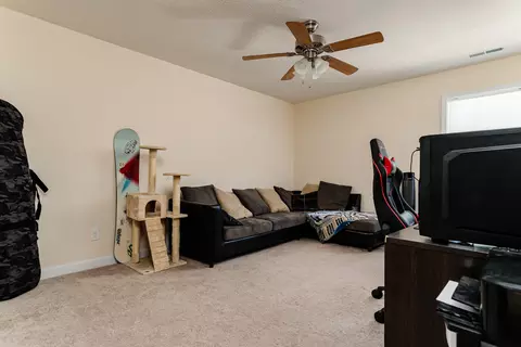 108 Lightwater Ct, Aberdeen, NC 28315 photo 14