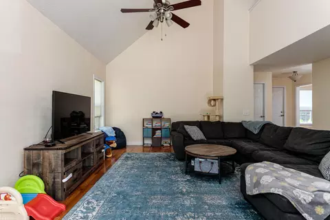 108 Lightwater Ct, Aberdeen, NC 28315 photo 5
