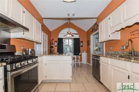 124 Longleaf Cir, Pooler, GA 31322 photo 17