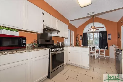 124 Longleaf Cir, Pooler, GA 31322 photo 16