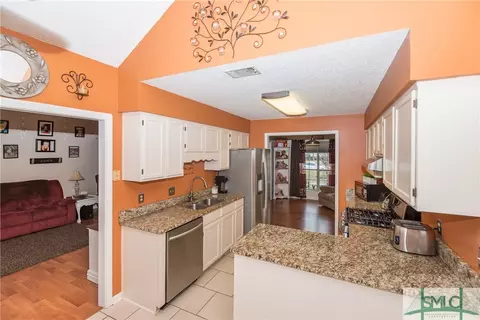 124 Longleaf Cir, Pooler, GA 31322 photo 10