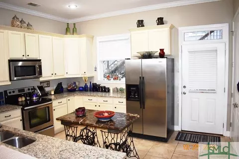 312 E 31st St, Savannah, GA 31401 photo 9