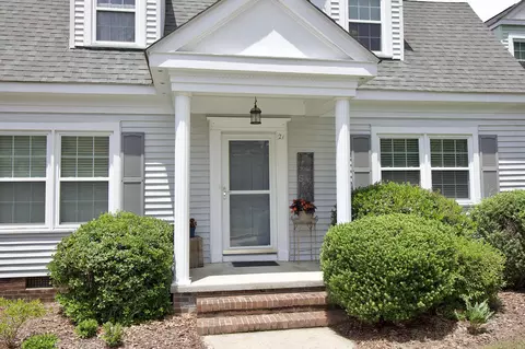 21 Colonial Pines Cir, Pinehurst, NC 28374 photo 2