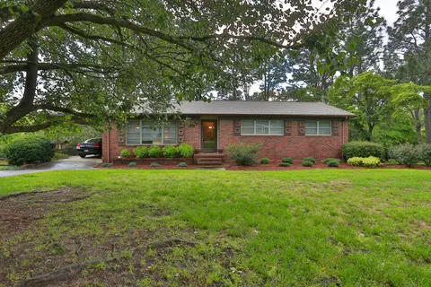 104 Alexander Dr, Hamlet, NC 28345 photo 1