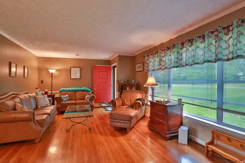 104 Alexander Dr, Hamlet, NC 28345 photo 2