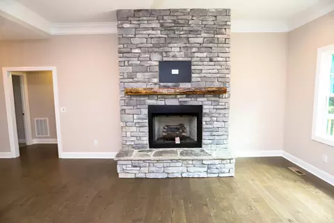 139 Longleaf Dr, West End, NC 27376 photo 8
