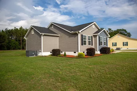 126 Arlee Dr, Hamlet, NC 28345 photo 6