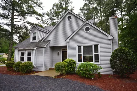 345 St Andrews Dr, Pinehurst, NC 28374 photo 1
