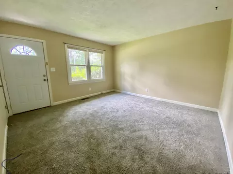 102 James Ave, Hamlet, NC 28345 photo 3