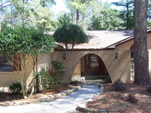 80 Westchester Cir, Pinehurst, NC 28374 photo 3