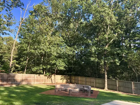918 Devonshire Trl, Aberdeen, NC 28315 photo 25