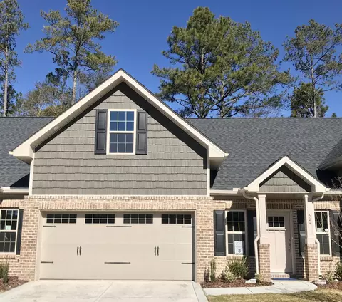504 Niblick Cir, Pinehurst, NC 28374 photo 1