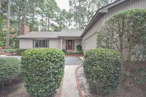 10 Dalcross Ct, Pinehurst, NC 28374 photo 2