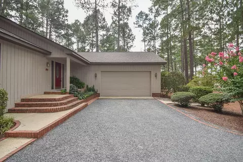10 Dalcross Ct, Pinehurst, NC 28374 photo 4
