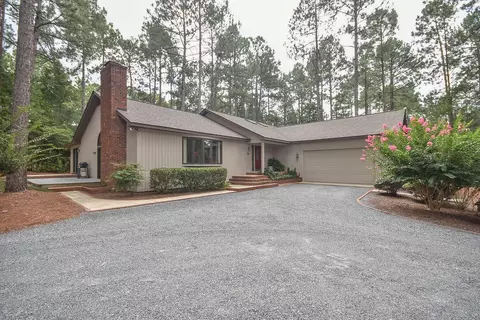 10 Dalcross Ct, Pinehurst, NC 28374 photo 1