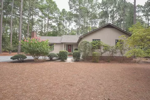 10 Dalcross Ct, Pinehurst, NC 28374 photo 3