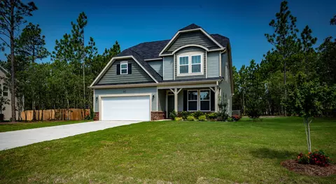 4200 Irwin Dr, Aberdeen, NC 28315 photo 1