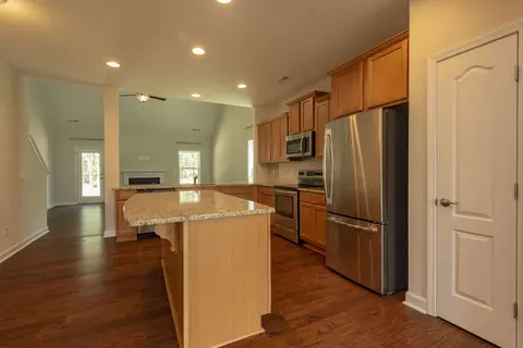 4200 Irwin Dr, Aberdeen, NC 28315 photo 5