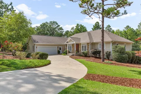 6 Lenoir Ct, Pinehurst, NC 28374 photo 1