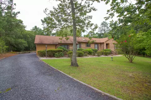 25 Mcqueen Rd, Pinehurst, NC 28374 photo 2