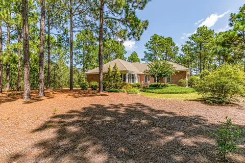 441 Longleaf Dr, West End, NC 27376 photo 4