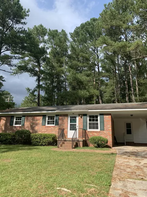 106 James Ave, Hamlet, NC 28345 photo 2