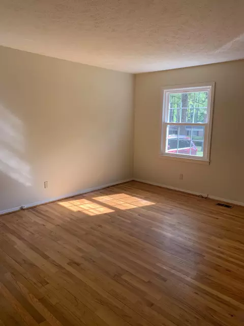 106 James Ave, Hamlet, NC 28345 photo 5