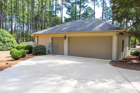 18 Kinbuck Ct, Pinehurst, NC 28374 photo 2