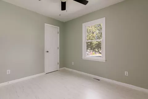 106 Curtis Ave, Hamlet, NC 28345 photo 18