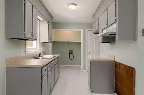 106 Curtis Ave, Hamlet, NC 28345 photo 9